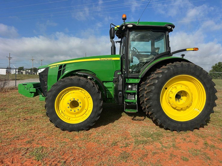2016-john-deere-8345r-image-2