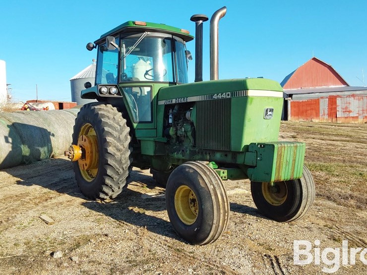 1981-john-deere-4440-image-3