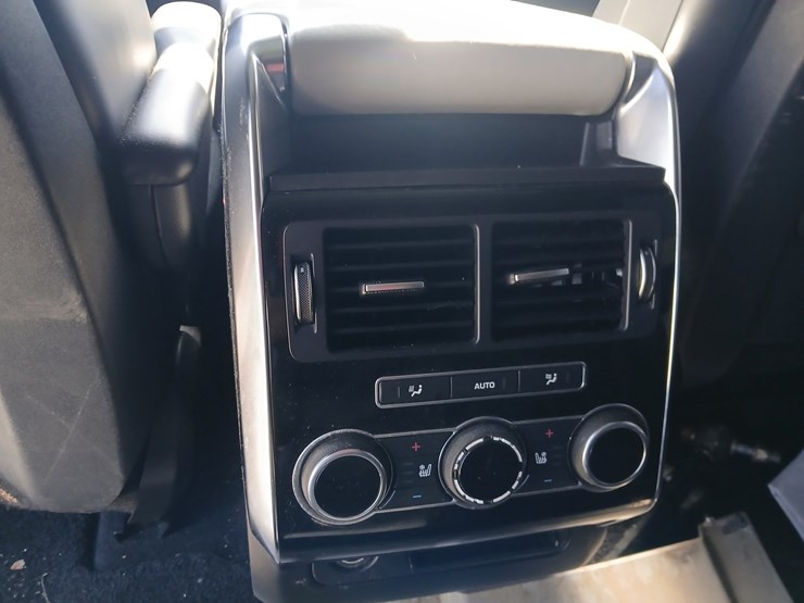 2016-land-rover-range-rover-image-59