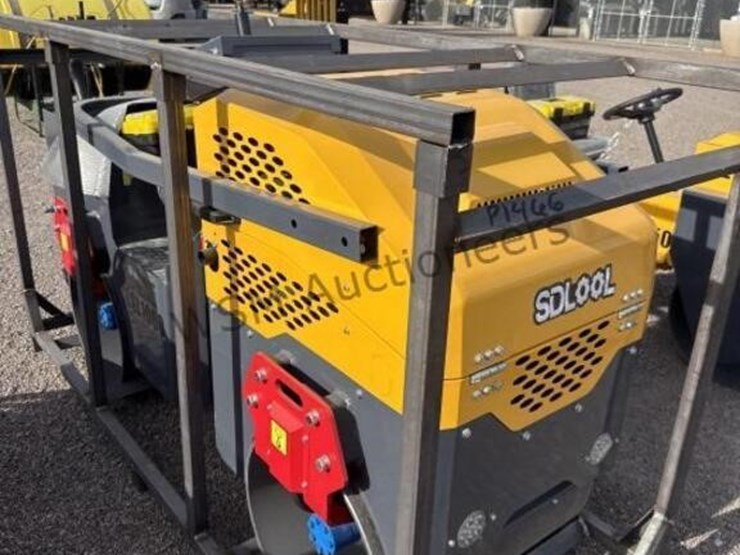 2026-sdl-1000-vibratory-roller-image-1