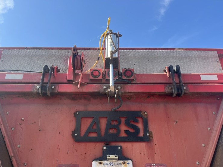 #1704-•-2006-abs-rc5-live-bottom-trailer-image-34