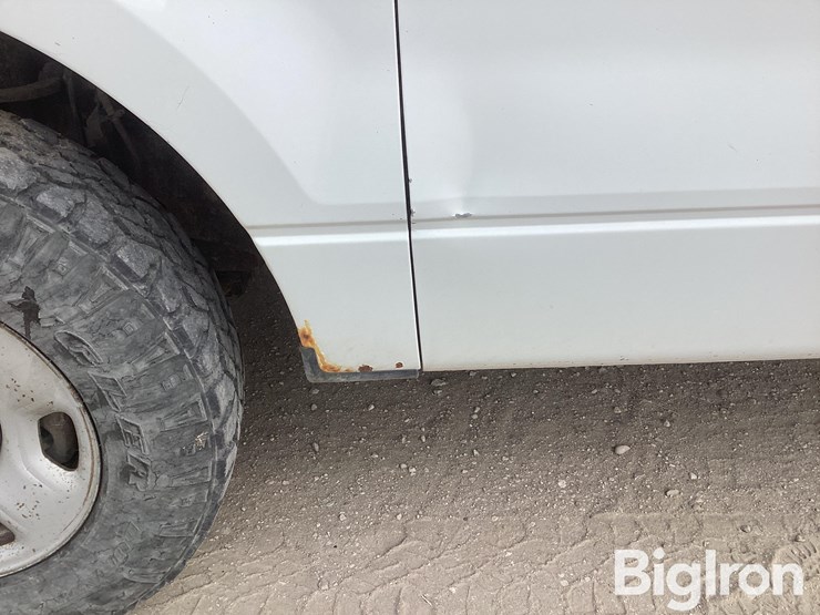 2005-ford-f150-xl-image-12