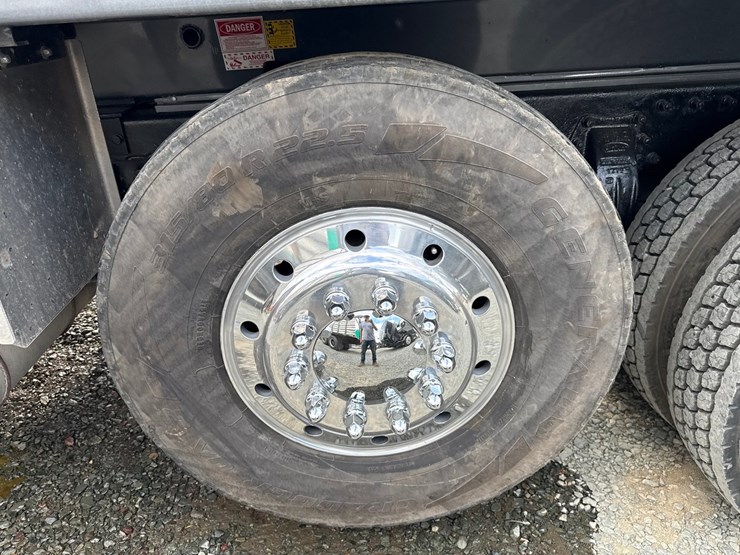 1999-caterpillar-c12-image-63