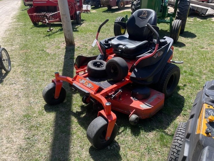 bad-boy-zt-elite-zero-turn-mower-image-3