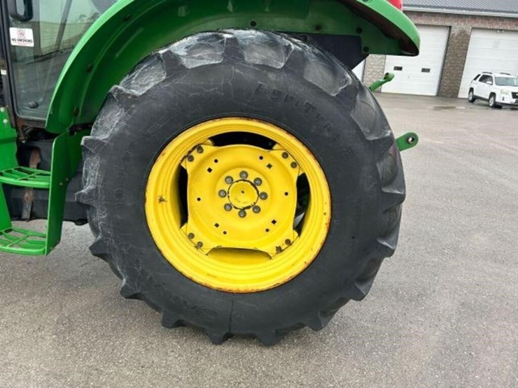 2016-john-deere-5085e-image-62