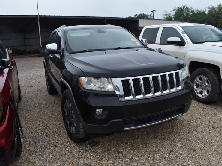 2012-jeep-grand-cherokee-image-2
