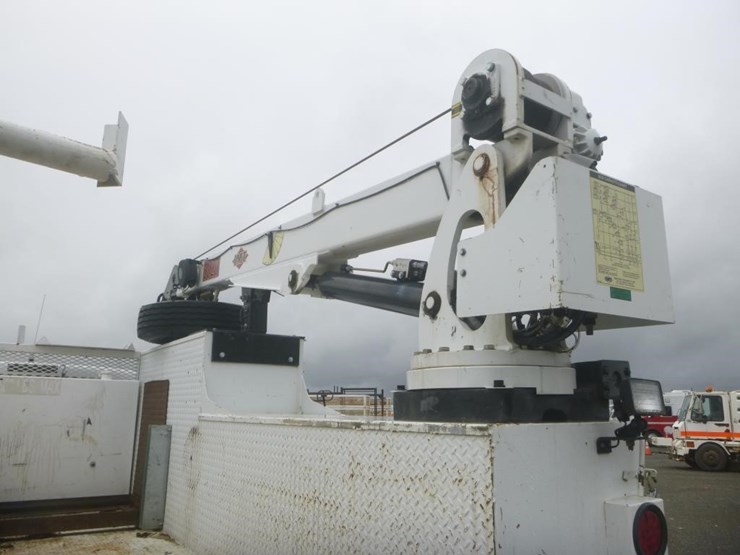 2008-ford-f550-image-12