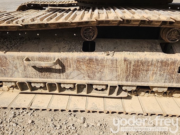 2005-caterpillar-330-image-21