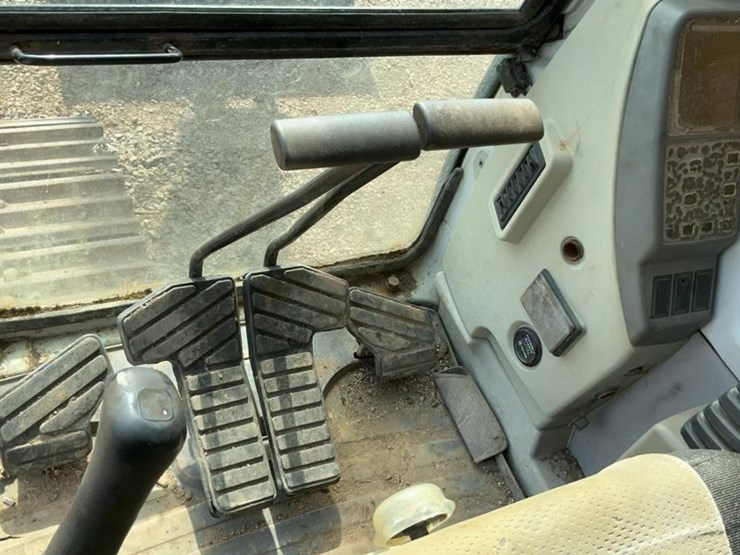 2012-hyundai-robex-290-lc-7a-image-52