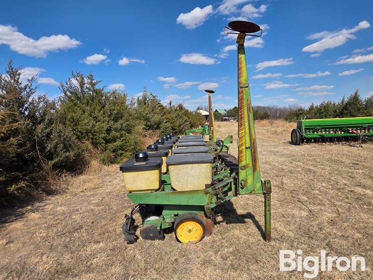 john-deere-7100-image-4