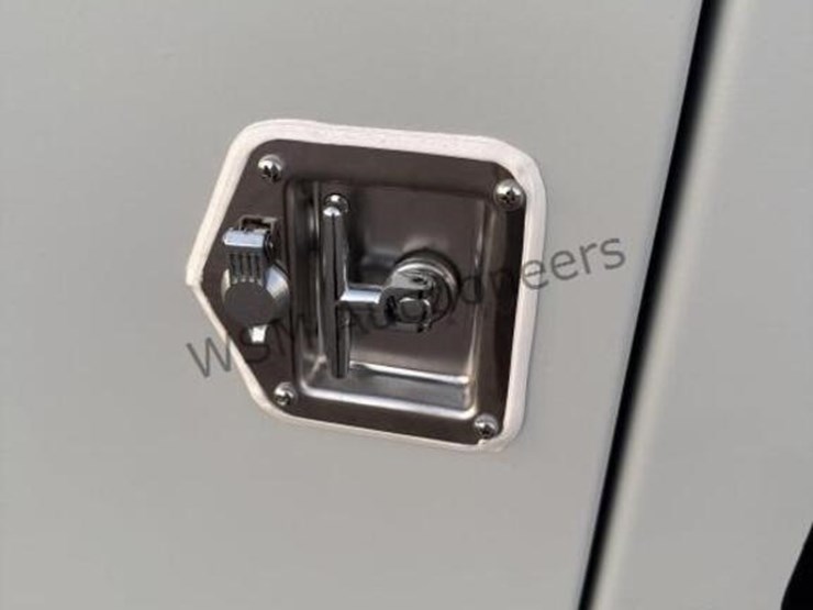 8ft-mobile-office-container-image-6