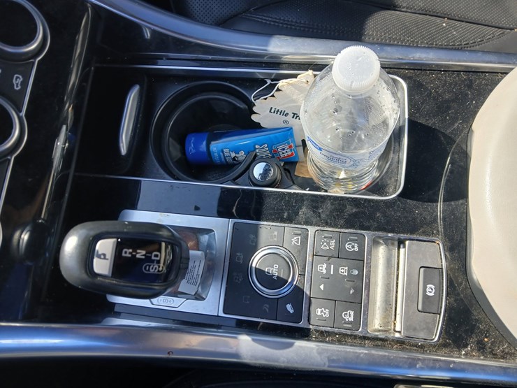 2016-land-rover-range-rover-image-43