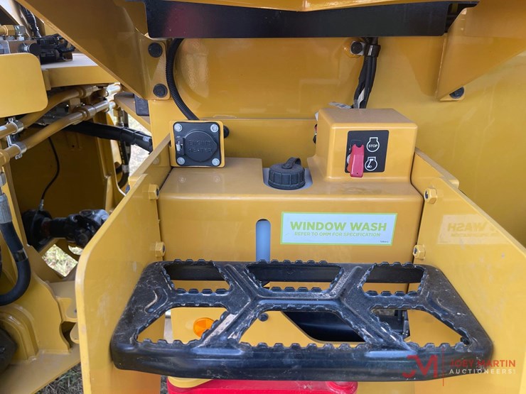 2026-caterpillar-926-image-22