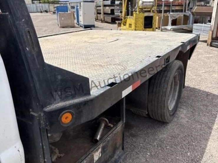 2002-ford-f550-image-4