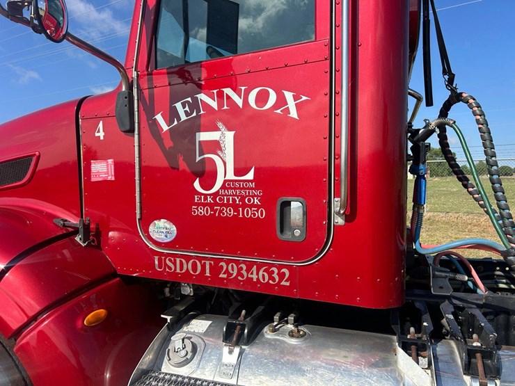 2012-peterbilt-386-image-16