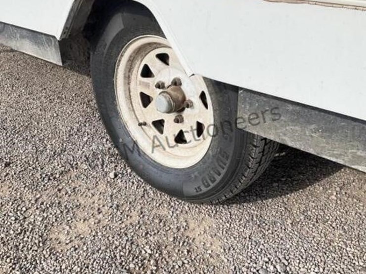 2001-jayco-eagle-pop-up-camper-image-8