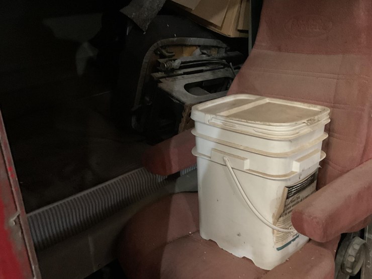 peterbilt-377-image-8