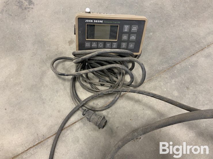 john-deere-250-image-4