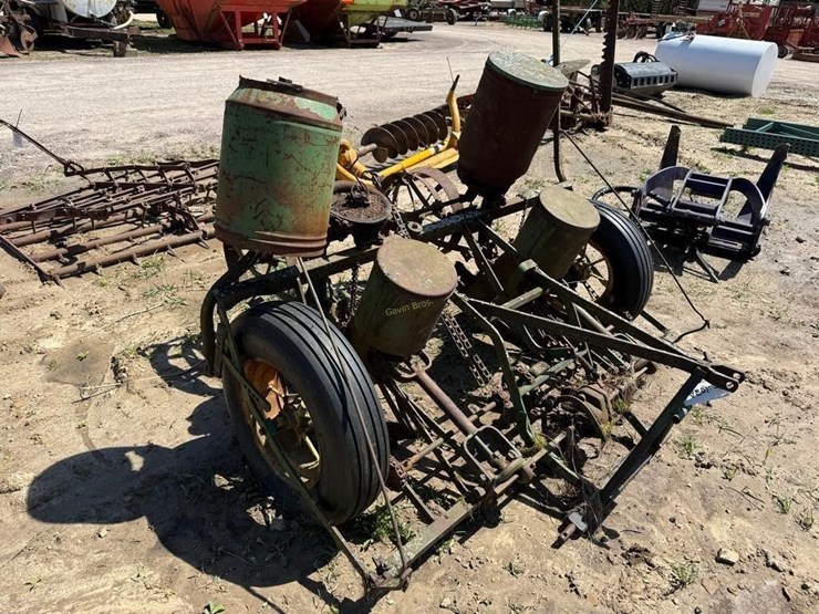 john-deere-2-image-2