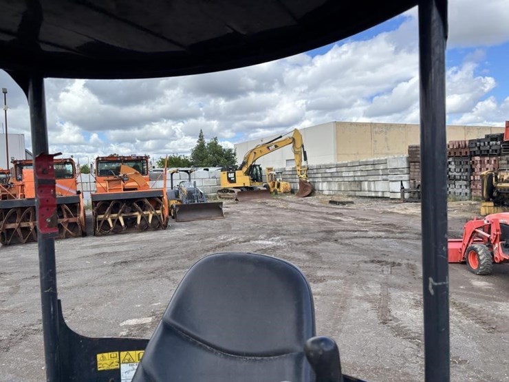 2020-bobcat-e20-image-34