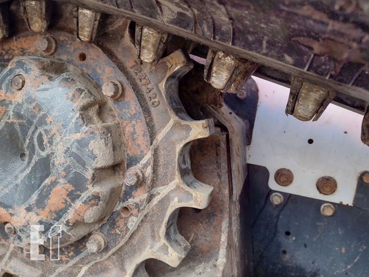 2019-bobcat-t770-image-31