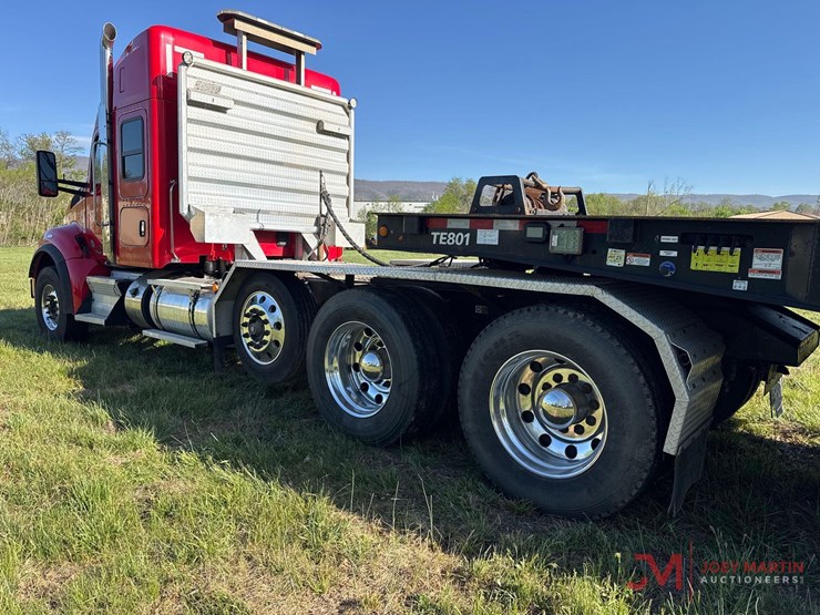 2017-kenworth-t880-image-4