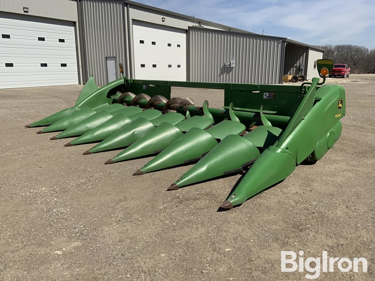 2013-john-deere-608c-image-1