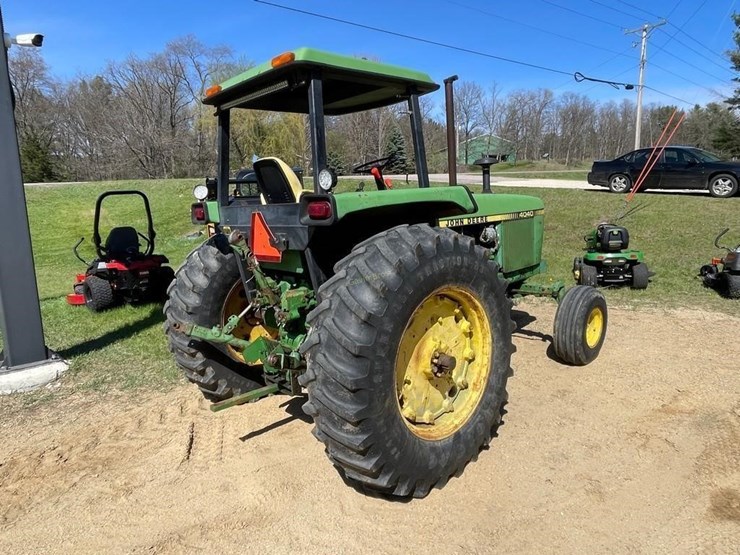 john-deere-4040-image-5