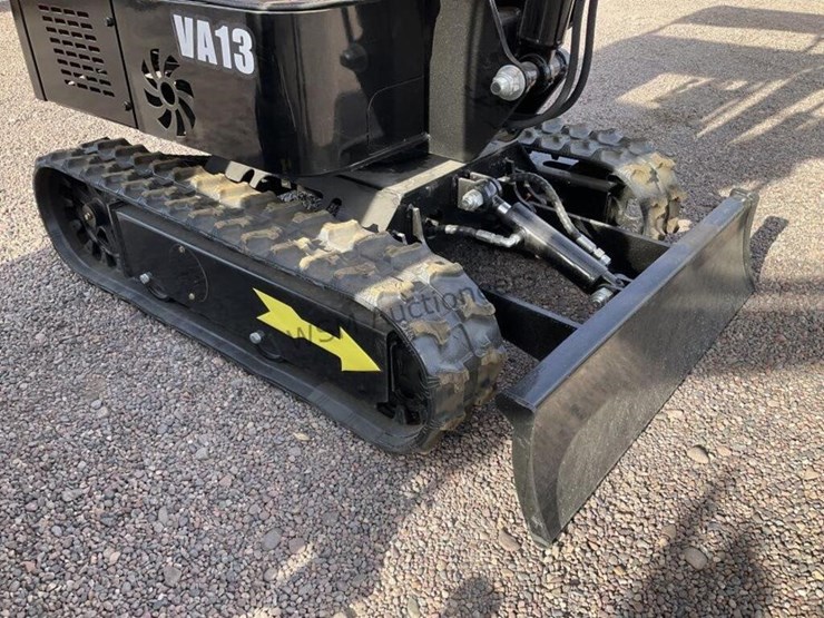 2026-miva-13-mini-excavator-image-5