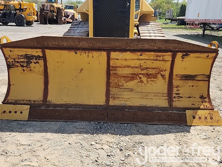 2006-caterpillar-d5n-xl-image-24