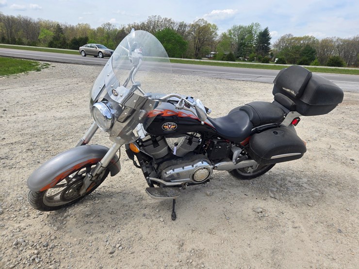 #23348-•-2006-victory-kingpin-motorcycle-image-16