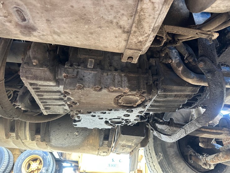 2019-massey-ferguson-8-image-60