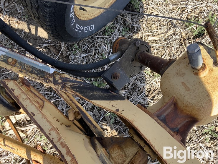 new-holland-256-image-10