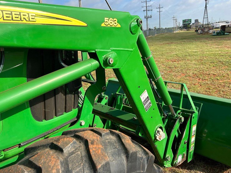 2010-john-deere-6115d-image-43
