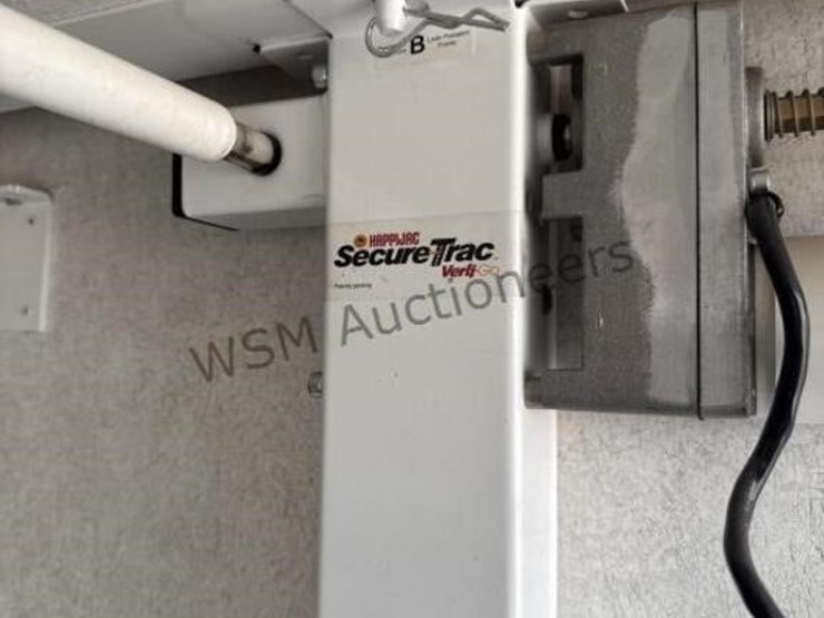 2005-thor-fury-toy-hauler-image-25