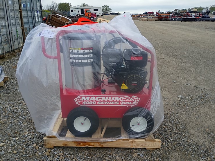 #24439-•-2026-magnum-4000-series-gold-hot-pressure-washer-image-1