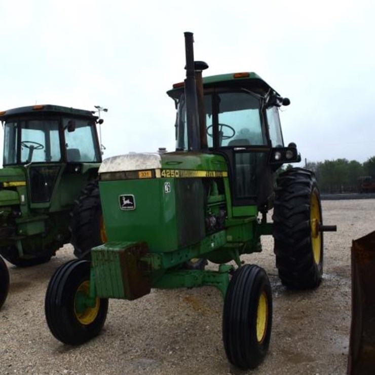 JOHN DEERE 4250
