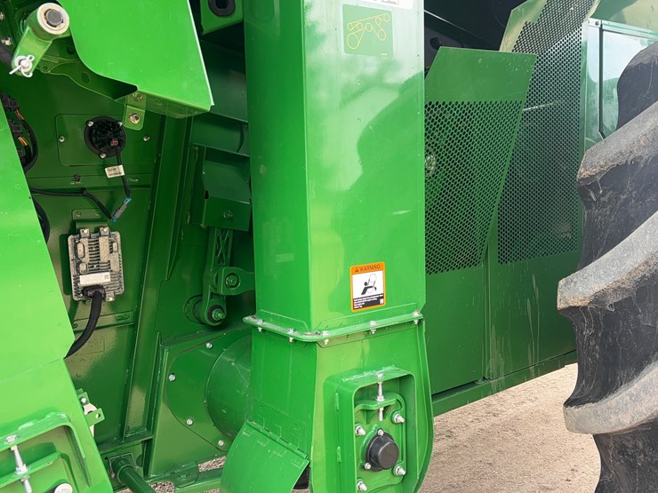 2023-john-deere-s780-image-19