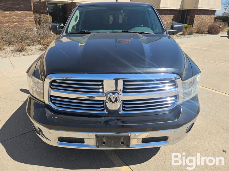 2017-ram-1500-big-horn-image-12