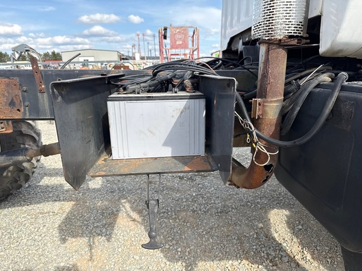 gmc-topkick-c8500-image-38