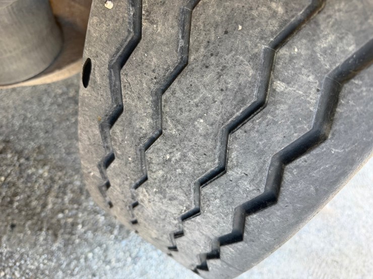 1995-mack-cl713-image-89