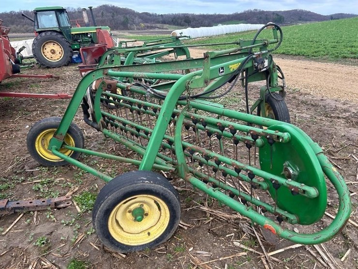 john-deere-74-image-3