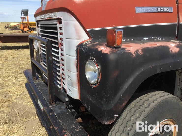 1972-international-fleetstar-image-16