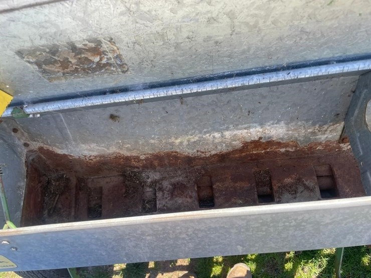 john-deere-12-image-8