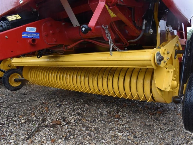 new-holland-roll-belt-560-image-5