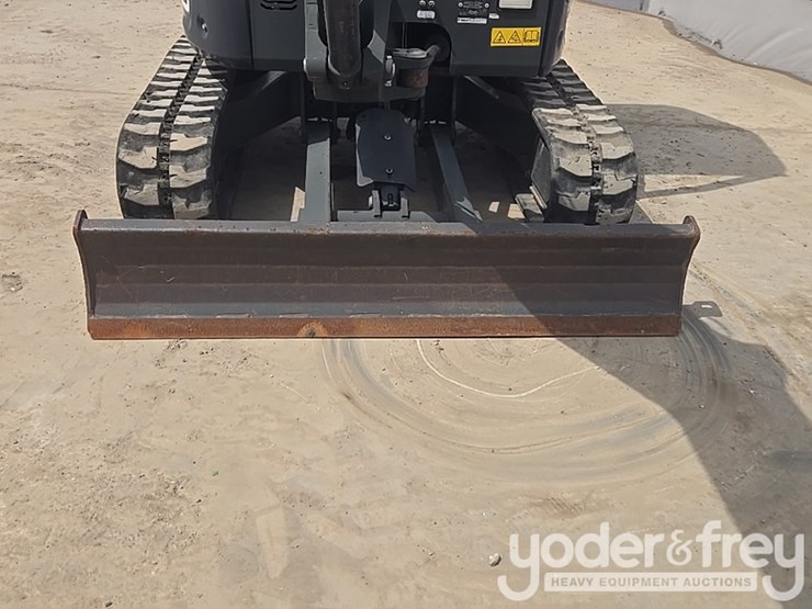 2021-bobcat-e35-image-24