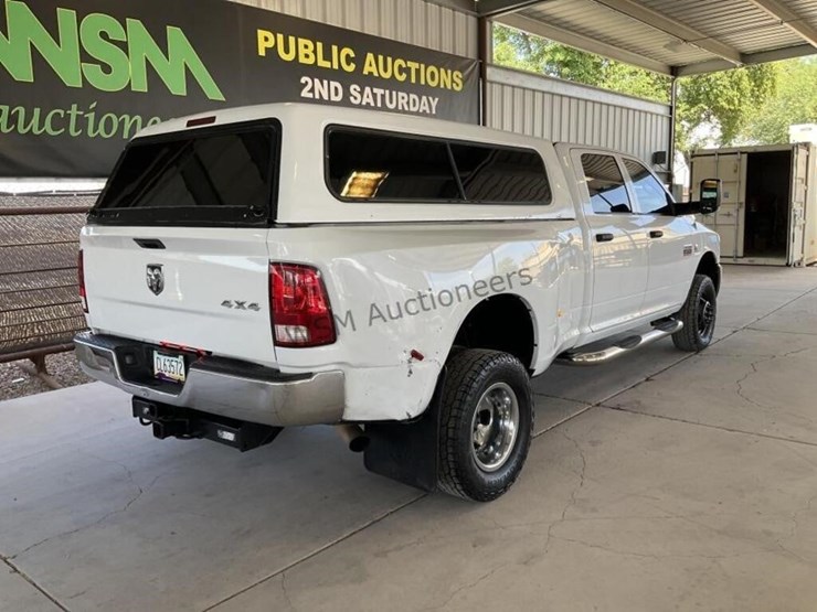 2012-dodge-3500-image-7