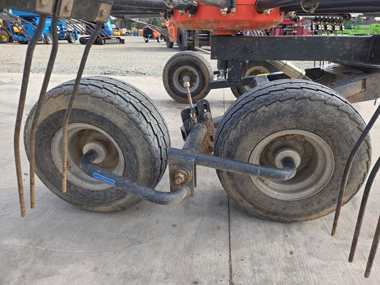 2015-kubota-ra2071t-evo-image-33