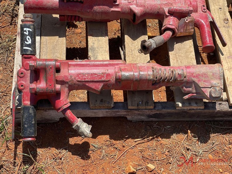 pneumatic-jack-hammer-image-1