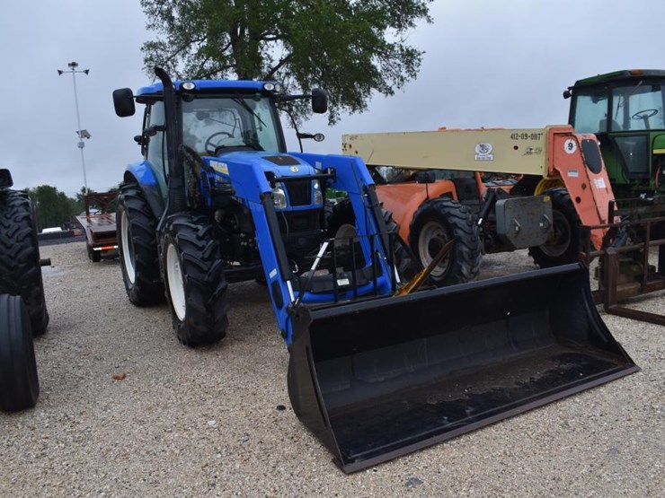 new-holland-845tl-image-2